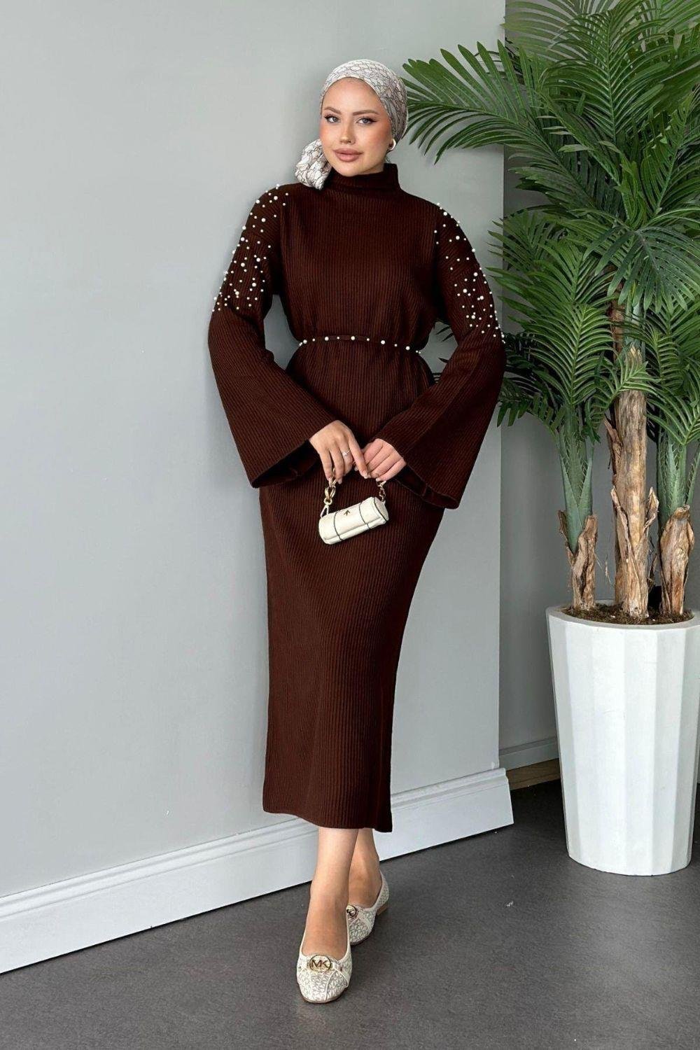 Omuzu İncili Triko Elbise Kahverengi 2450 