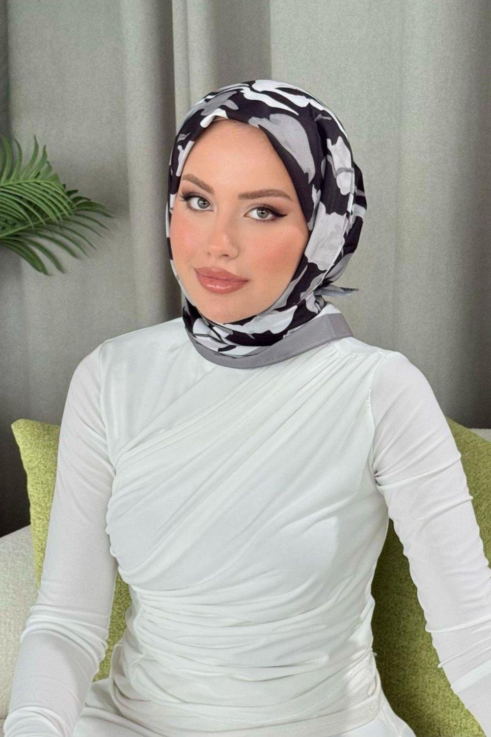 Dijital Desenli Eşarp Siyah 30040 