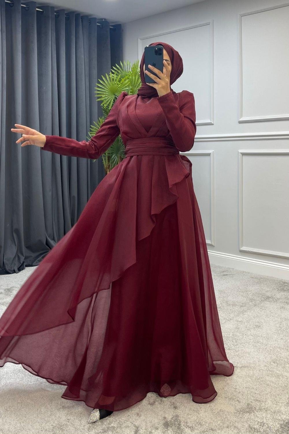 Megan Abiye Bordo 4361 