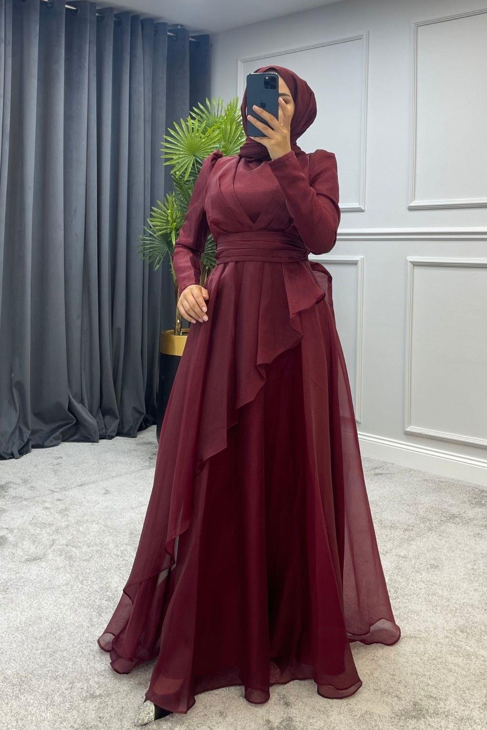 Megan Abiye Bordo 4361 
