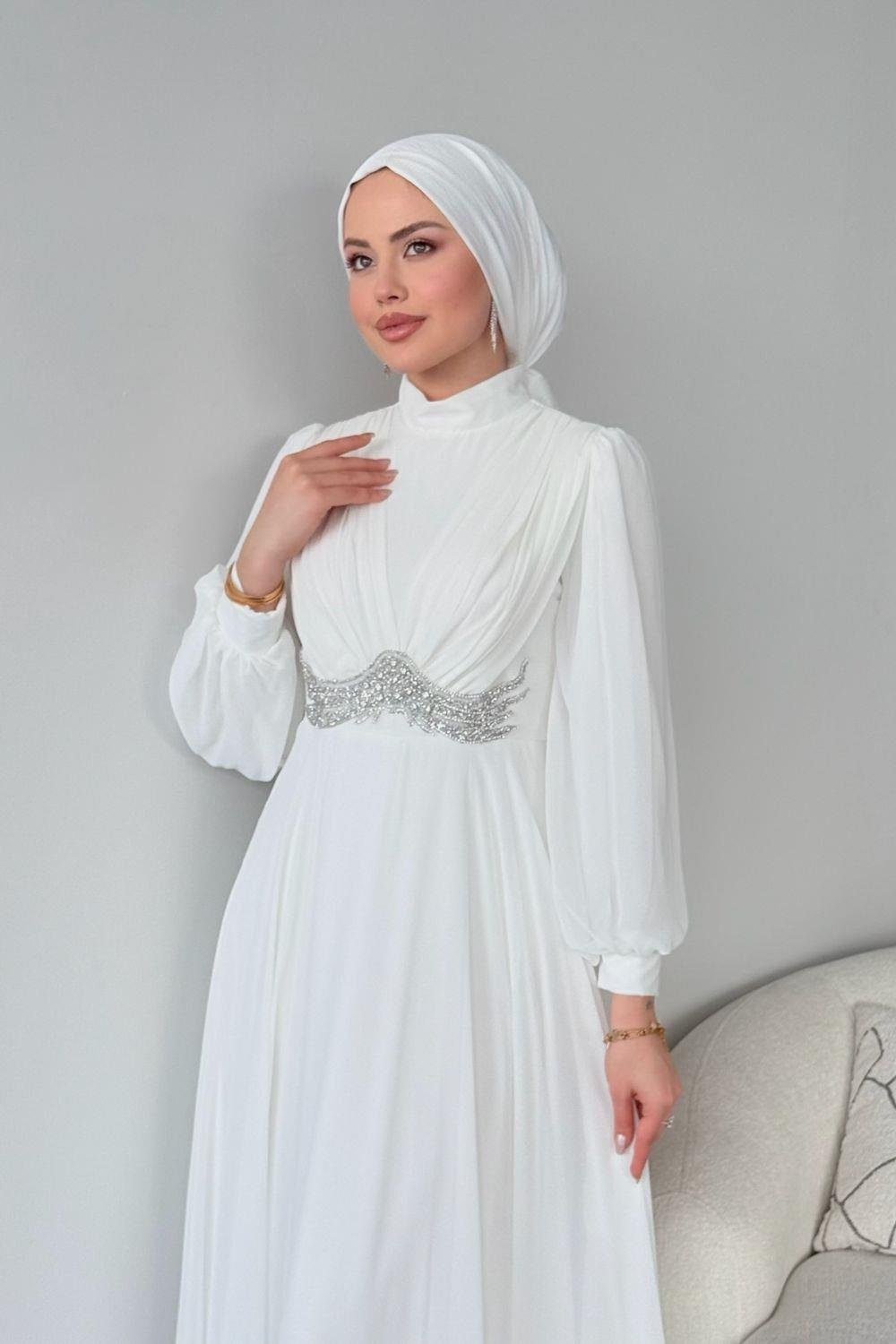 Hadise Abiye Beyaz 4541000 