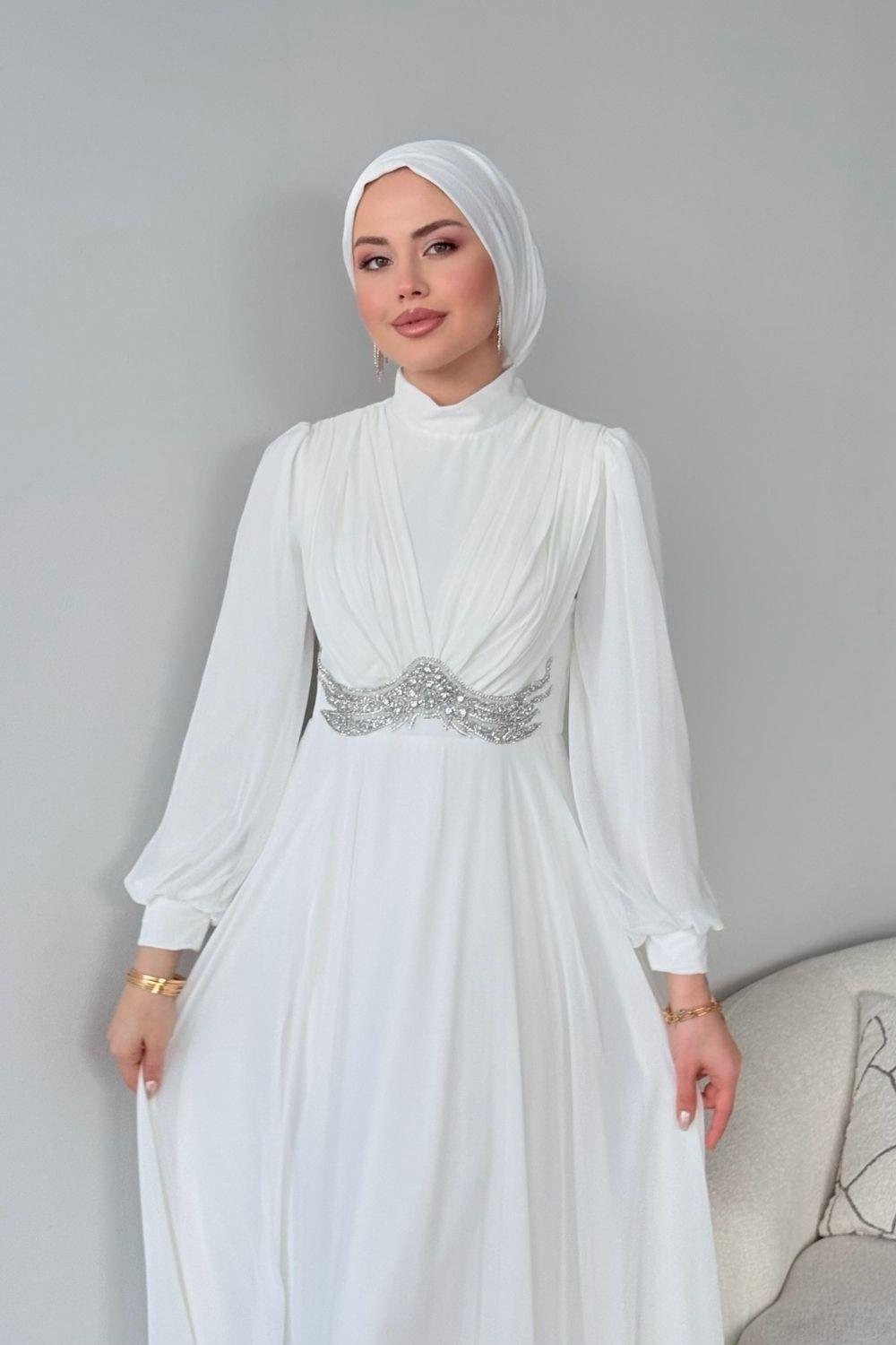 Hadise Abiye Beyaz 4541000 