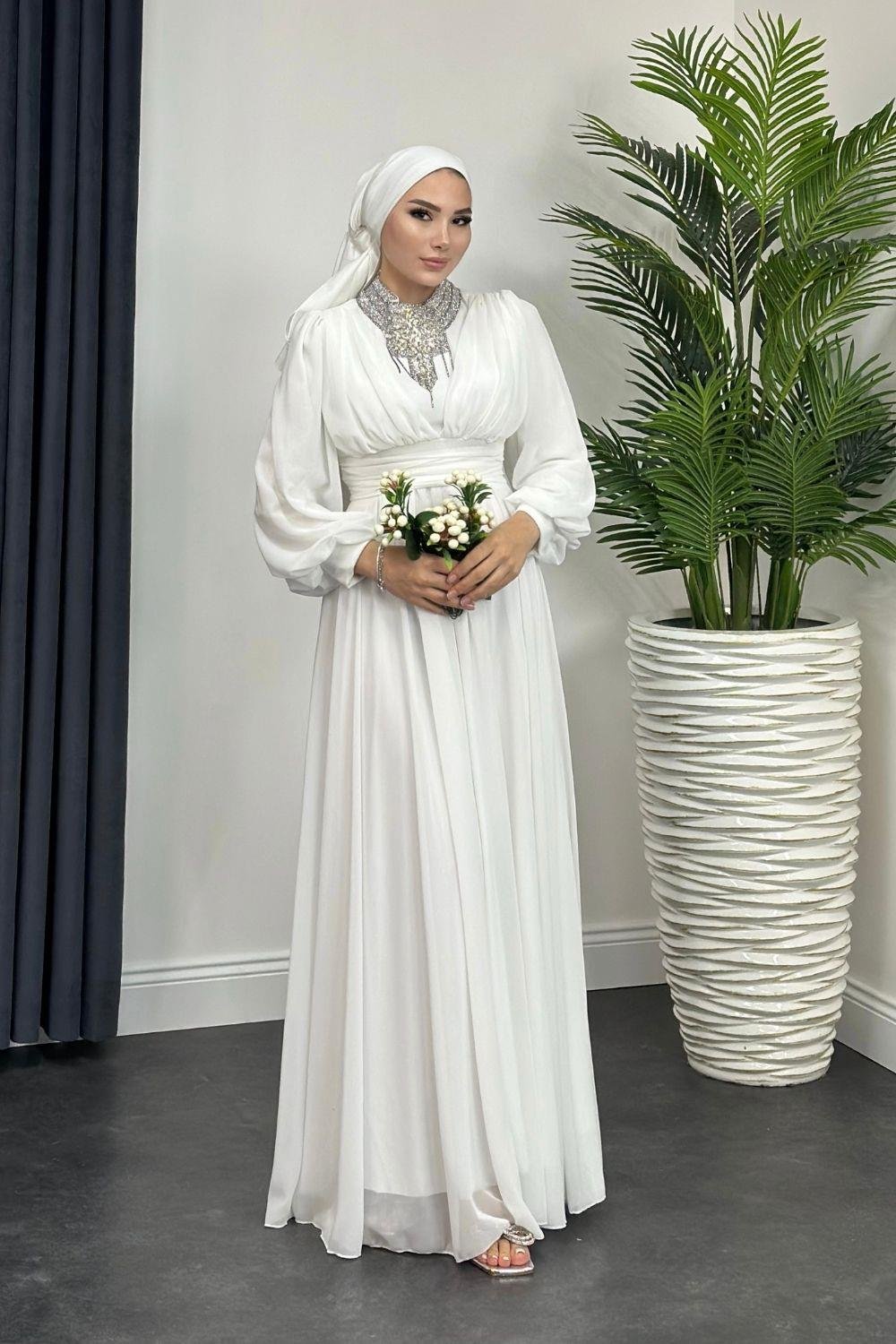 Boynu Taş İşlemeli Şifon Abiye Beyaz 4554 