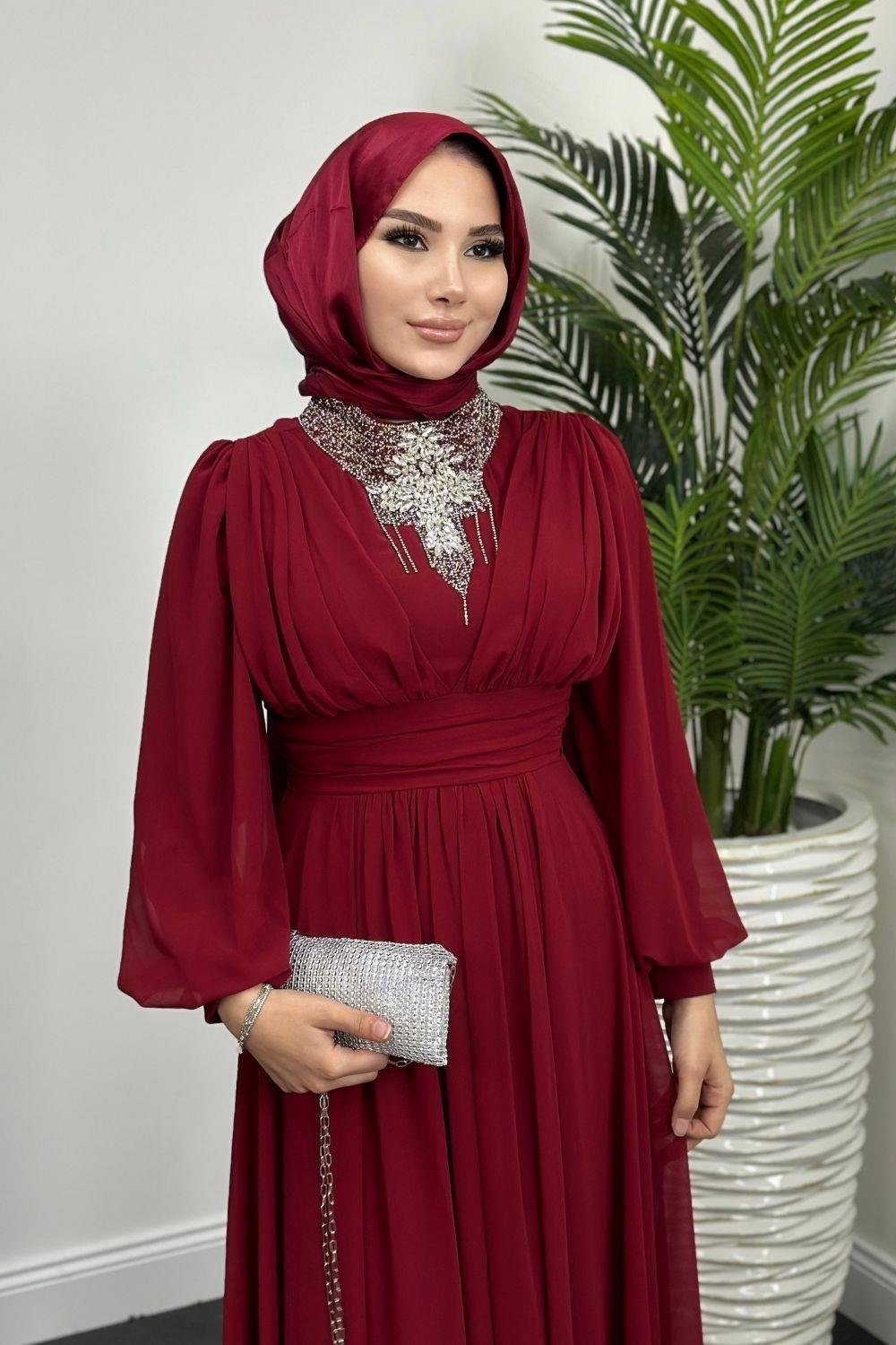 Boynu Taş İşlemeli Şifon Abiye Bordo 4554 
