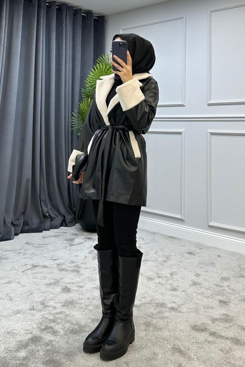 Yaka Ve Manşet Kürklü Kap Siyah 5473 