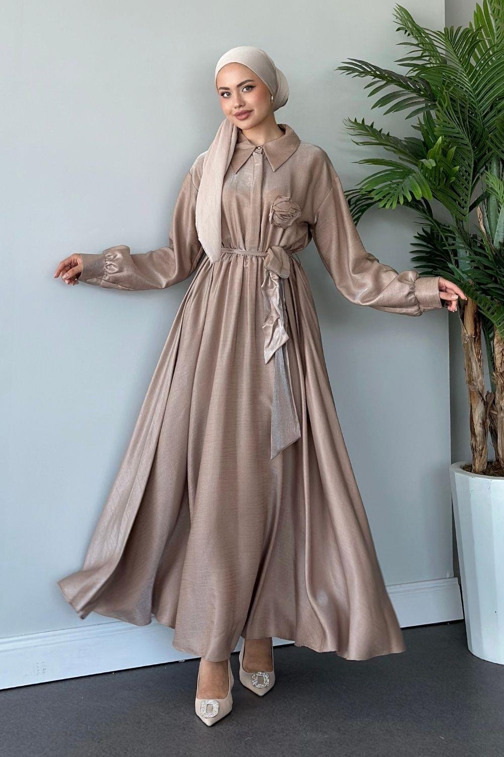 Yaka Güllü Saten Elbise Camel 5698 