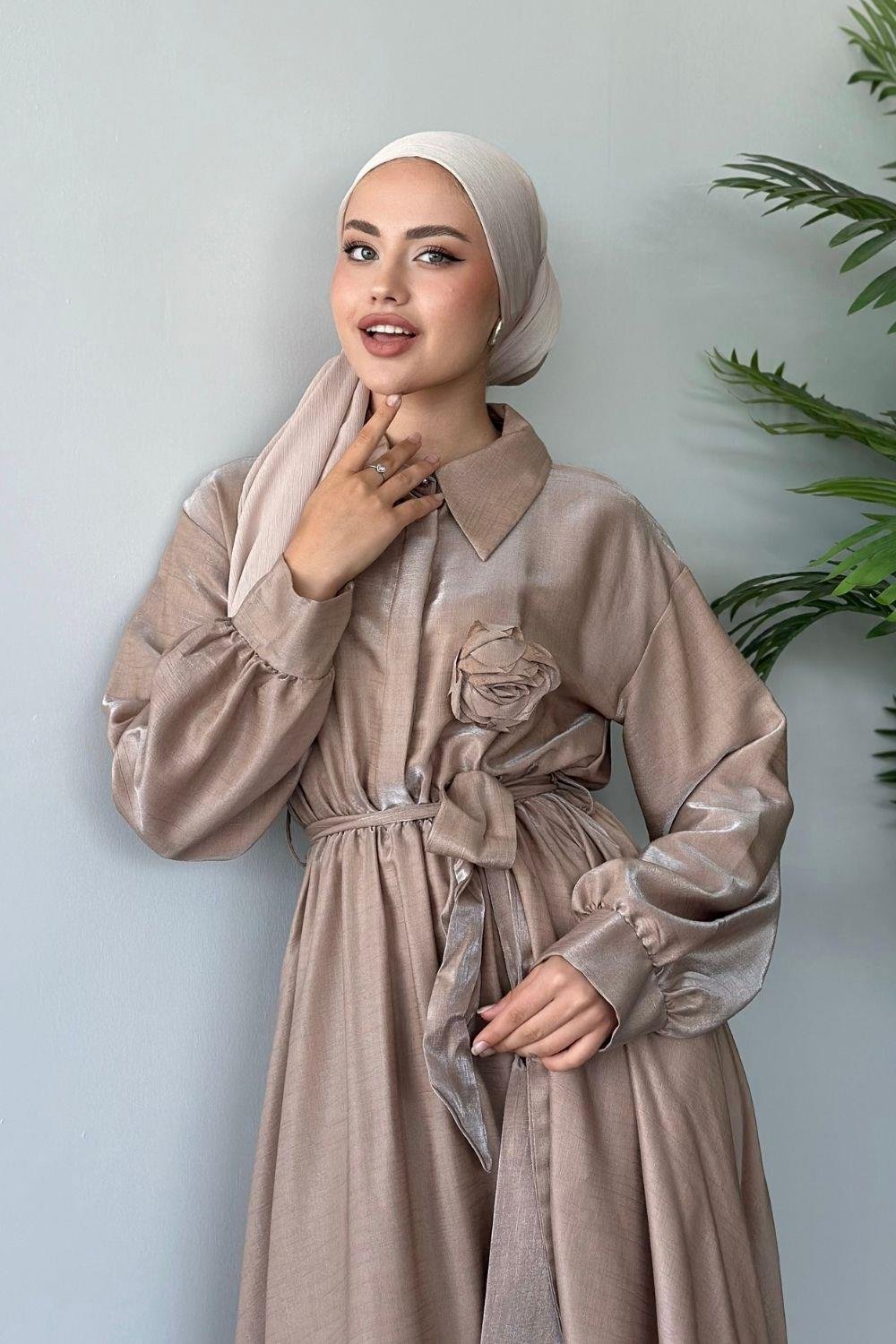 Yaka Güllü Saten Elbise Camel 5698 