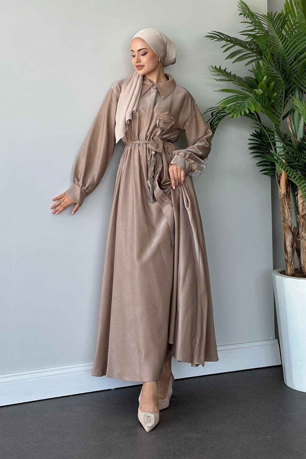 Yaka Güllü Saten Elbise Camel 5698 