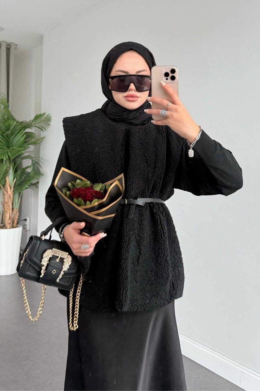 Holly Yelek Siyah 6152 