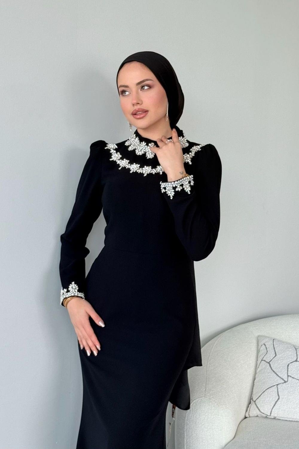 Bloom Kolu Ve Boynu Abiye Siyah 80000 