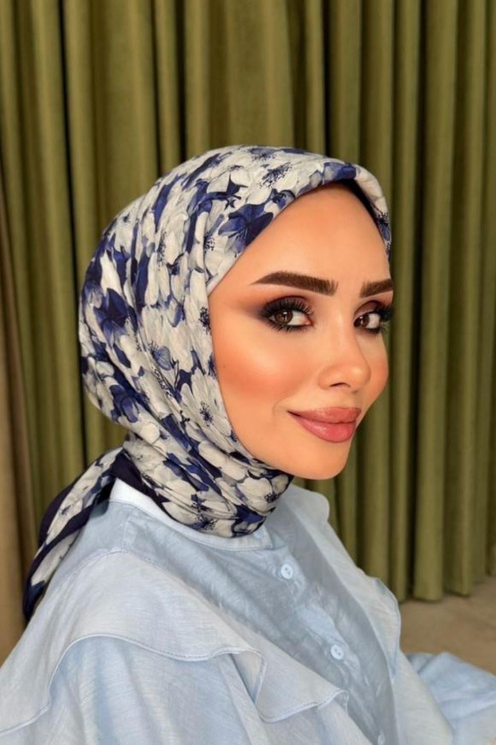Naida Eşarp Lacivert 804000 