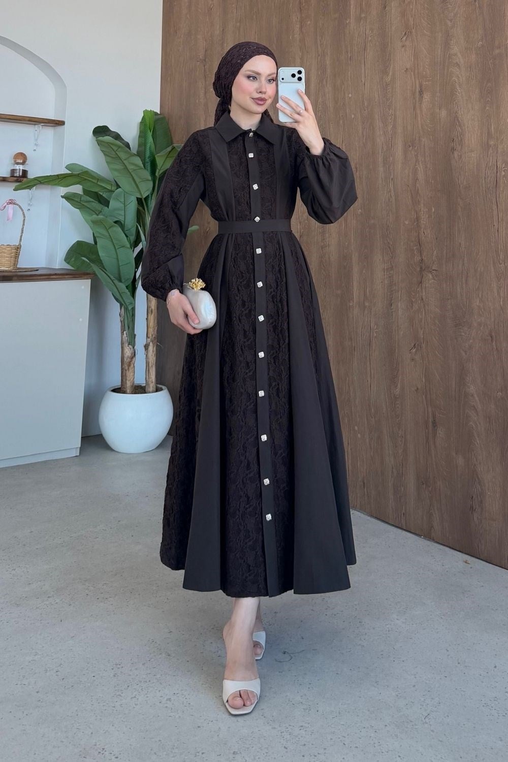 Romantik Dantel Detaylı Elbise Kahverengi 80650 
