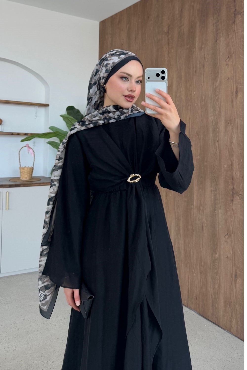 Oliva Broş Detaylı Elbise Siyah 8075 