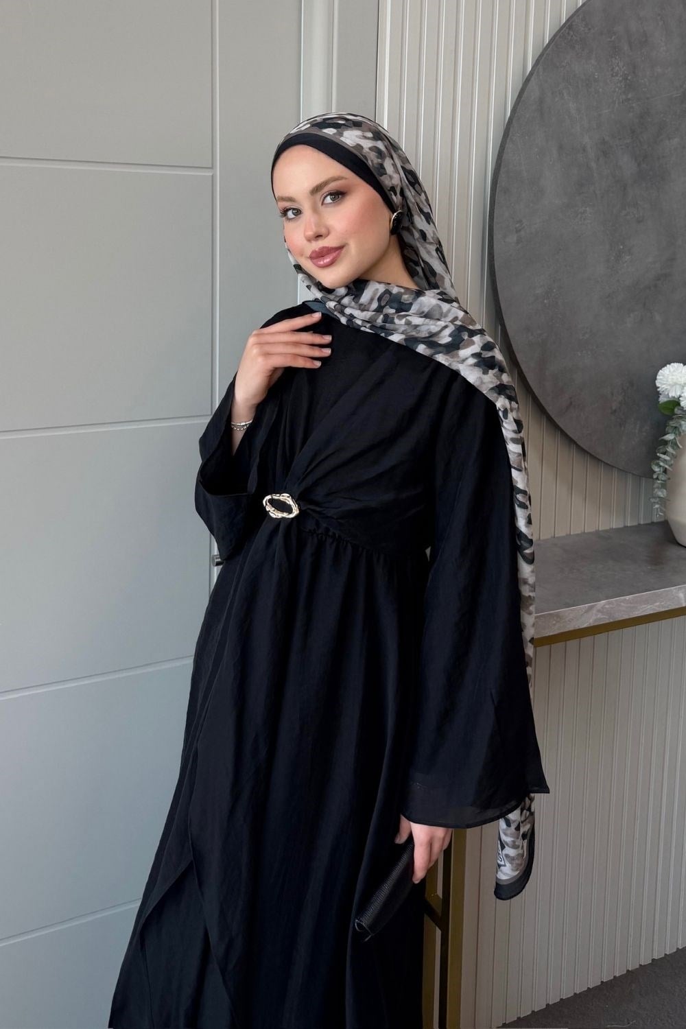 Oliva Broş Detaylı Elbise Siyah 8075 