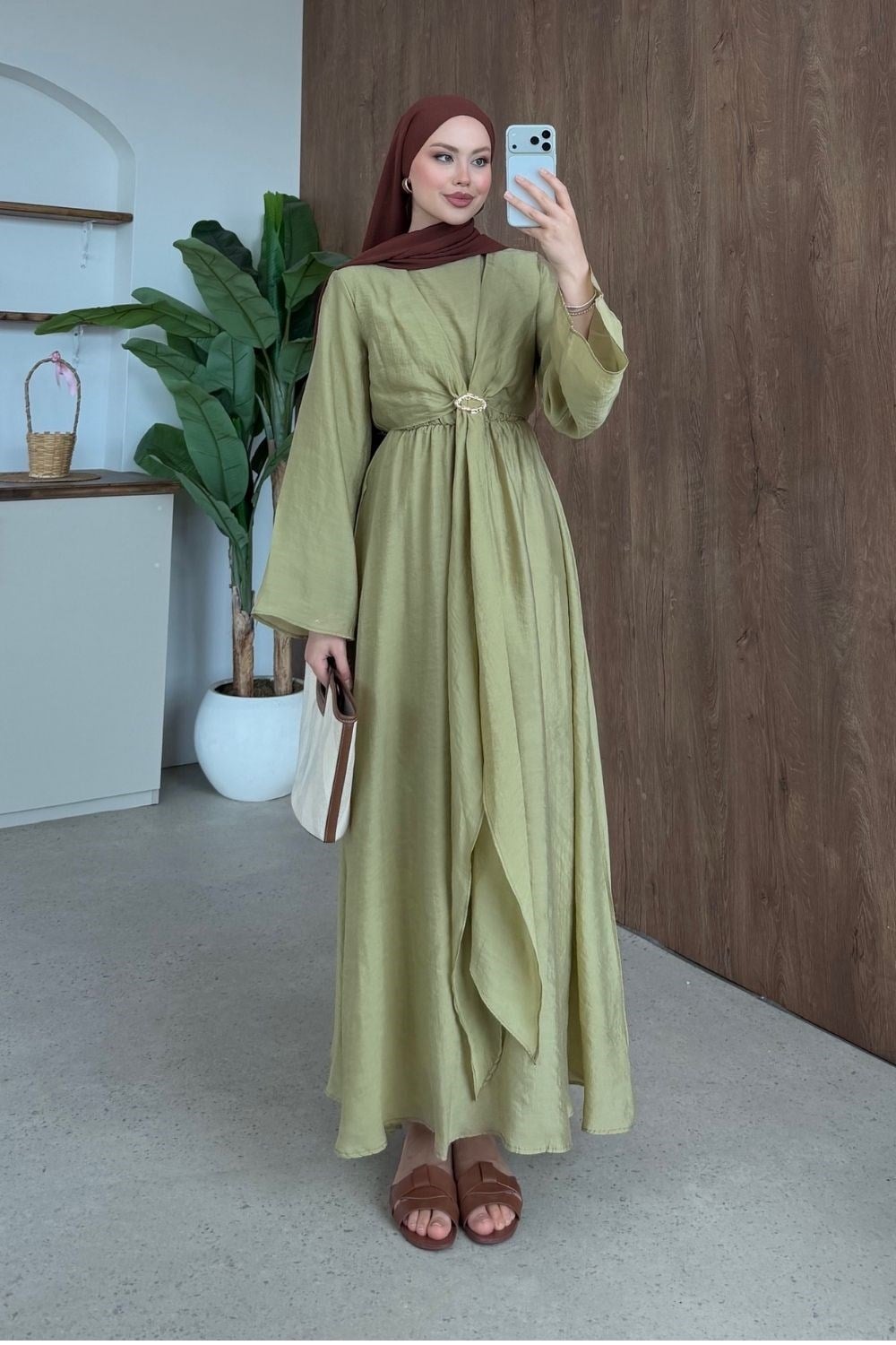 Oliva Broş Detaylı Elbise Yağ Yeşili 8075 