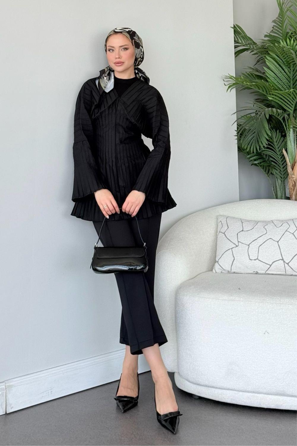 Arina Piliseli Gömlek Siyah 810600 