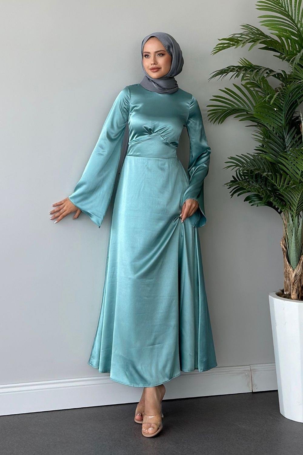 فستان سهرة من الساتان متقاطع من الخلف باللون النعناعي 8677 