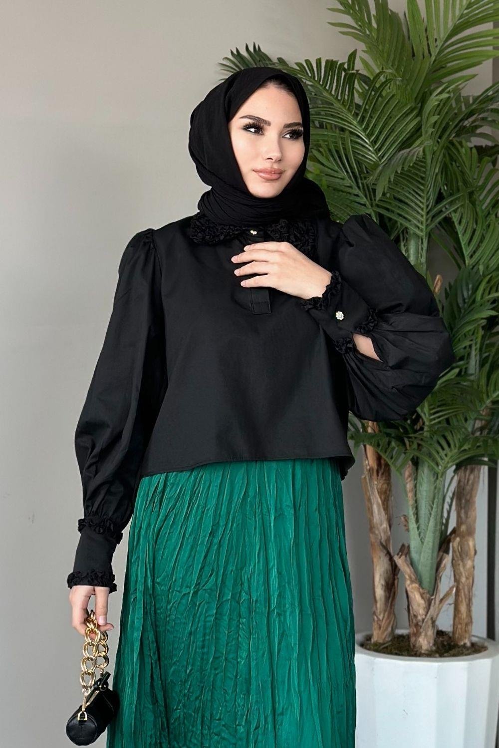 Yakası Fırfır Detaylı Gömlek Siyah 8679 