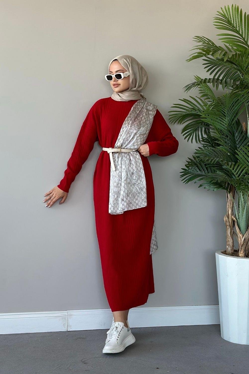 فستان قصير منسوج باللون الأحمر الداكن 8787 