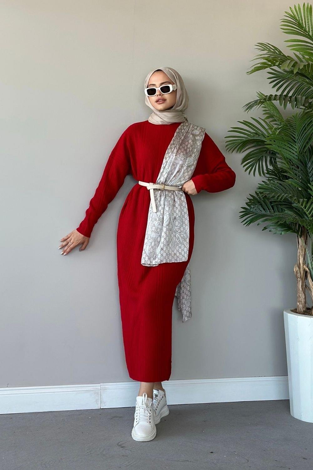 فستان قصير منسوج باللون الأحمر الداكن 8787 