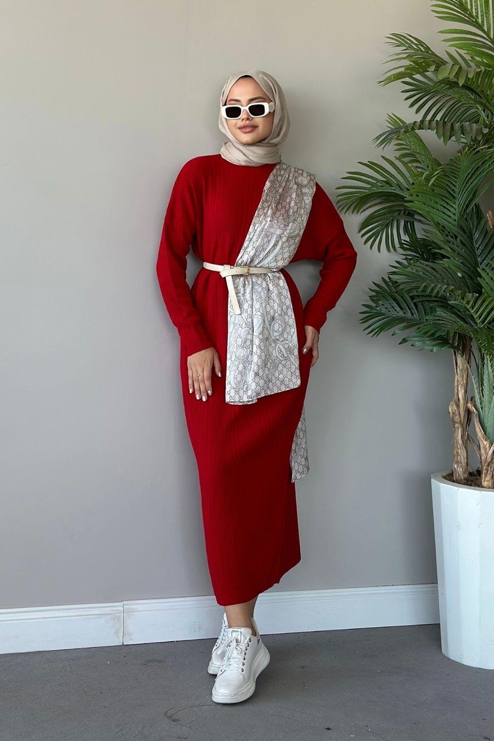 فستان قصير منسوج باللون الأحمر الداكن 8787 