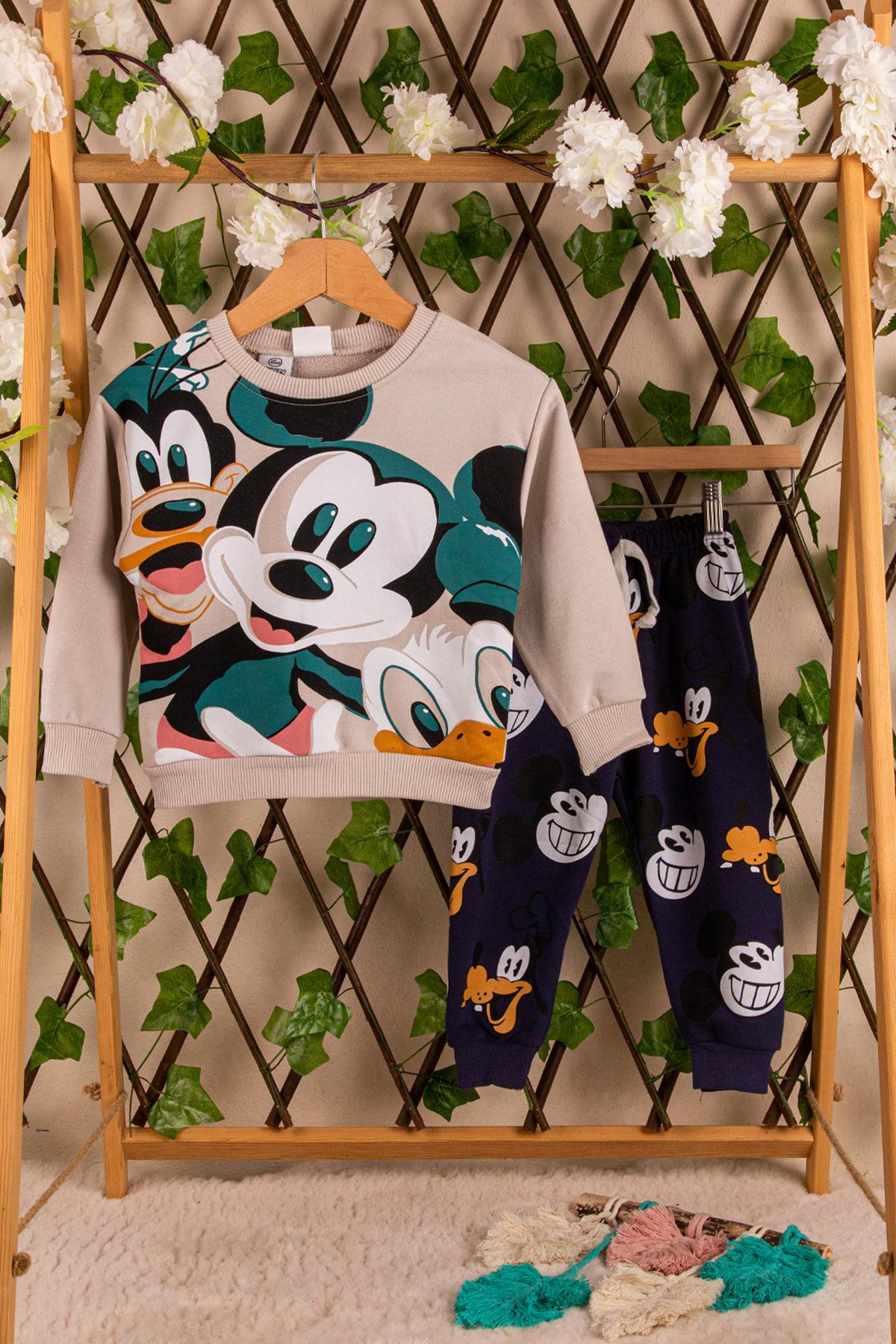mickey-baskili-takim-7e7-4f.jpg