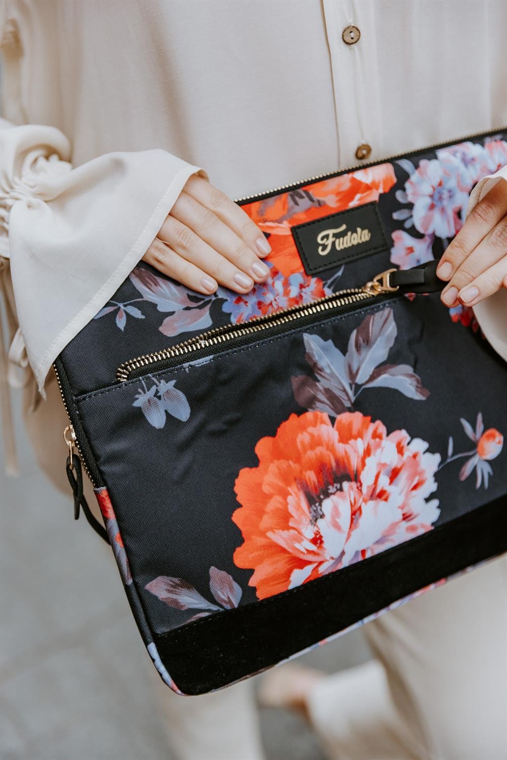 Fudela 13-14 inch Black Roses Macbook- Laptop Bag