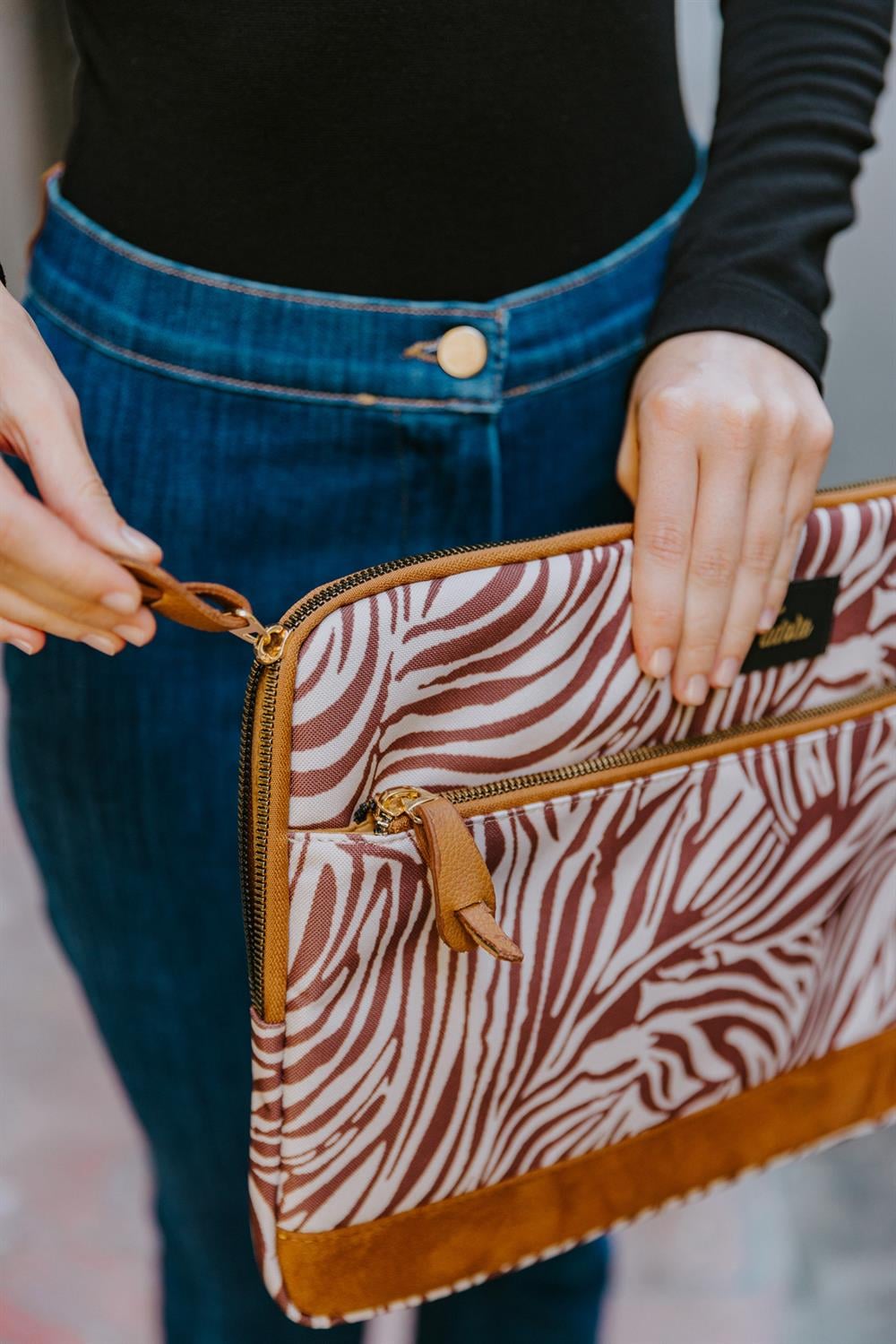 Fudela 13-14 inch Cream Zebra Macbook- Laptop Bag