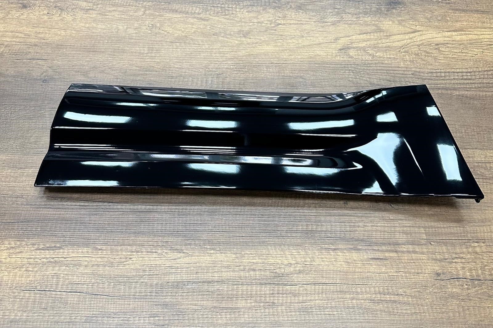 ARKA SAĞ KAPI ÜSTÜ PLASTİK KAPLAMA PİYANO BLACK NEW DEFENDER PİYANO BLACK LR130526 LR146212 - LR146718 - LR161132 - LR130527