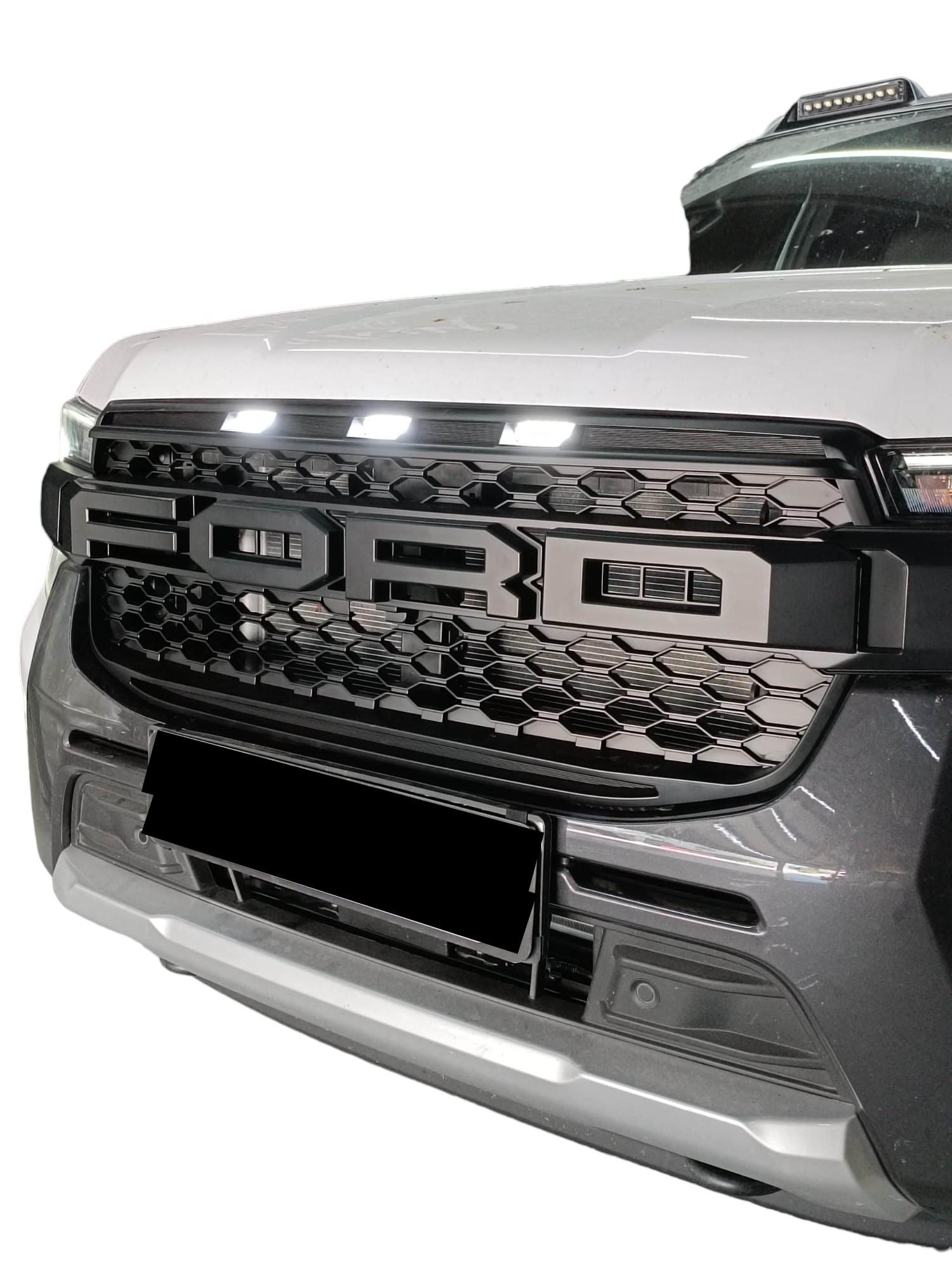 FORD RANGER T9 2023-2024 LEDLİ ÖN PANJUR BEYAZ LED SİYAH YAZI