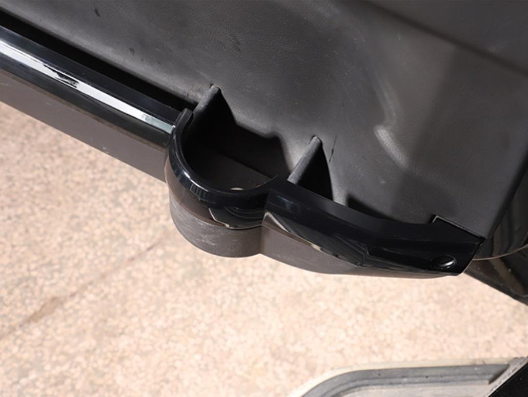 LAND ROVER DISCOVERY 3 KAPI İÇ KAPLAMA SETİ SİYAH