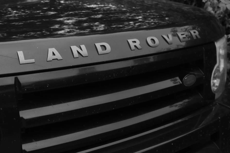 LAND ROVER ÖN KAPUT ÜSTÜ YAZI FÜME DISCOVERY 3-4