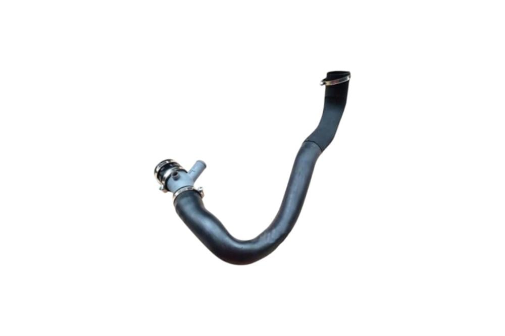 LR024305 İNTERCOOLER HORTUMU