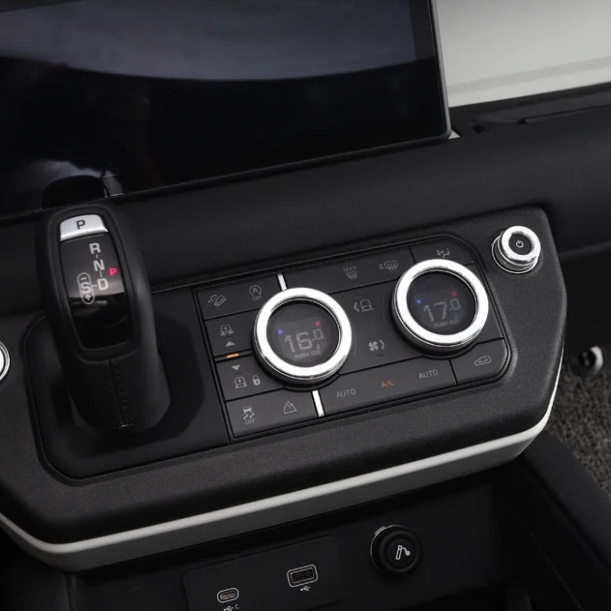 NEW DEFENDER ORTA KONSOL DÜĞME KAPAK SETİ GRİ