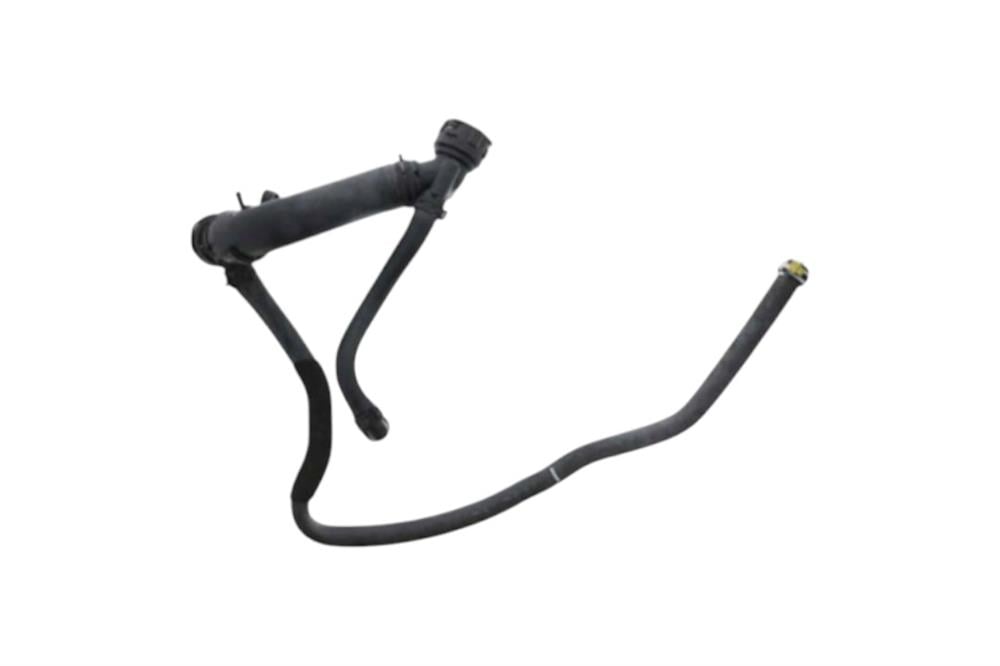 RADYATÖR ALT HORTUM 5.0 RANGE ROVER LR012615