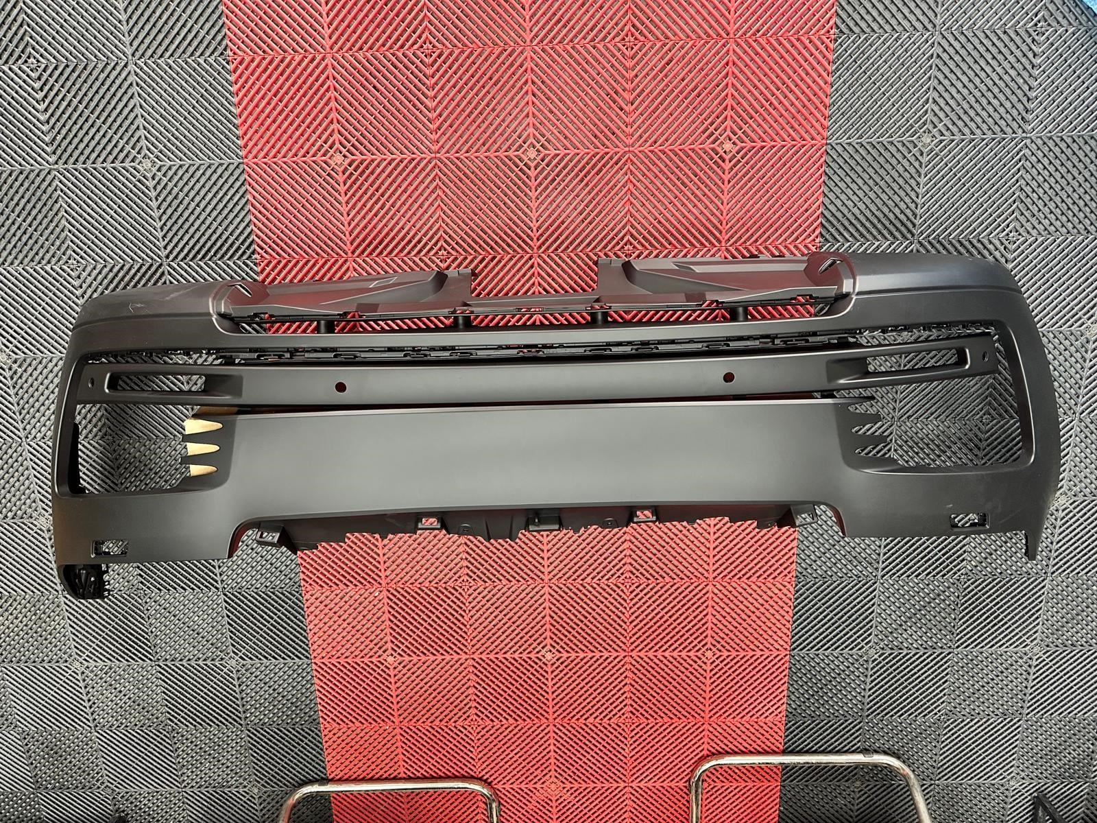 RANGE ROVER VOGUE L405 2018-2021 ÖN TAMPON LR098377