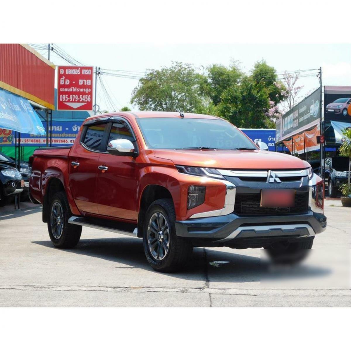 SİS LAMBASI GÜNDÜZ LEDİ VE SİNYALLİ MITSUBISHI L200 2019 2020 2021 2022