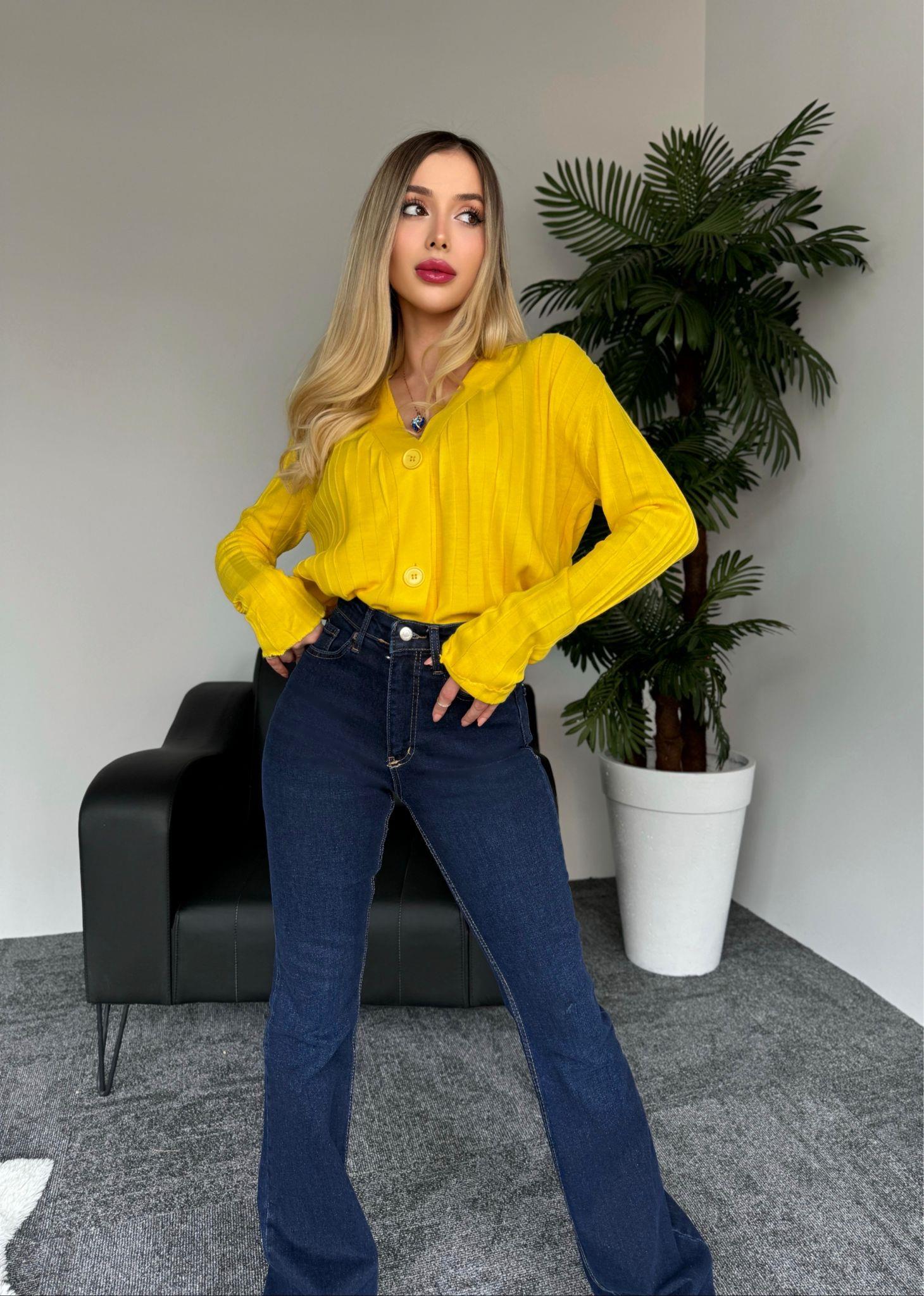 Düğmeli Fitilli Triko