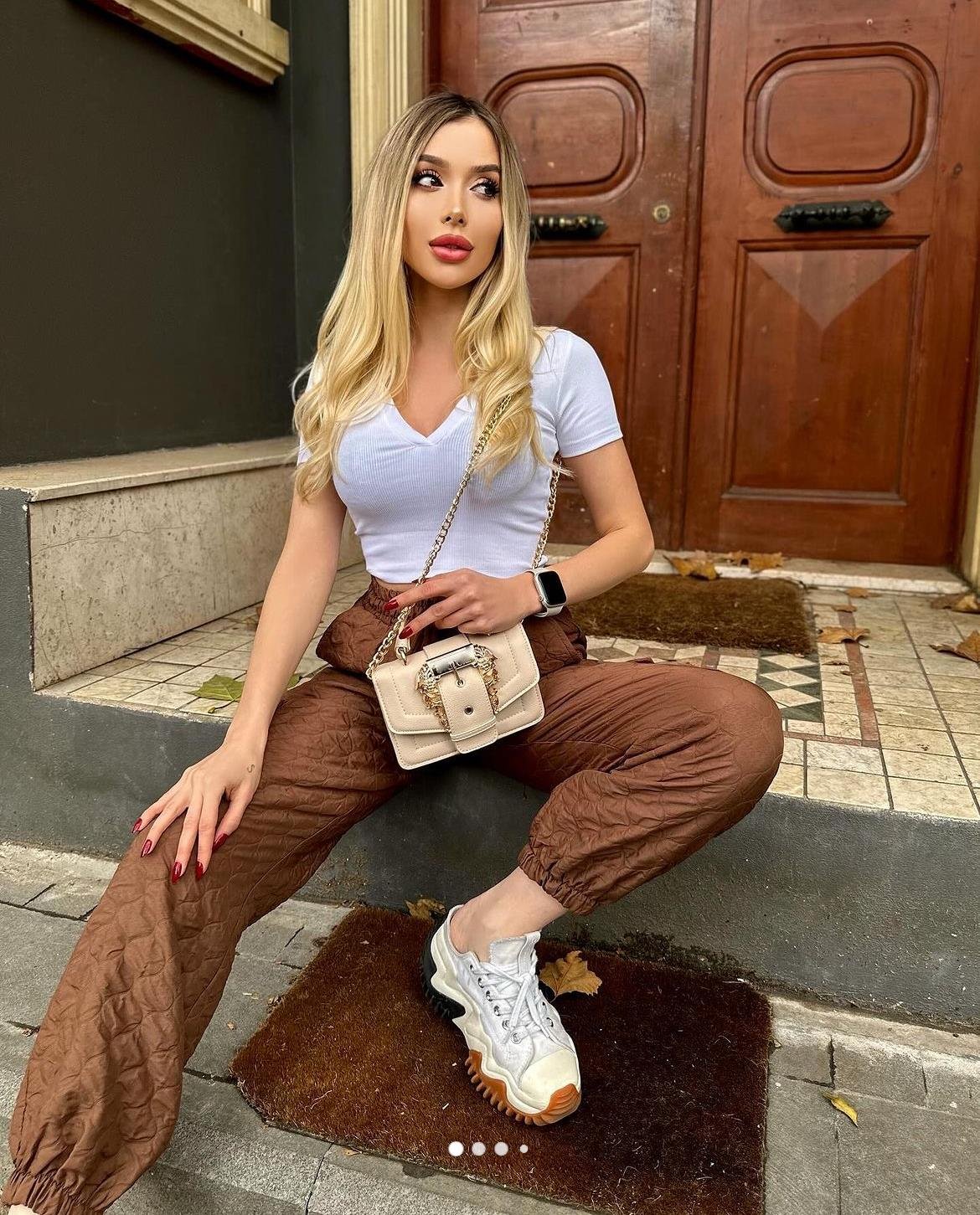 Kapitone Kumaş Yanları Kargo Cepli Bel Bağcıklı Pantolon