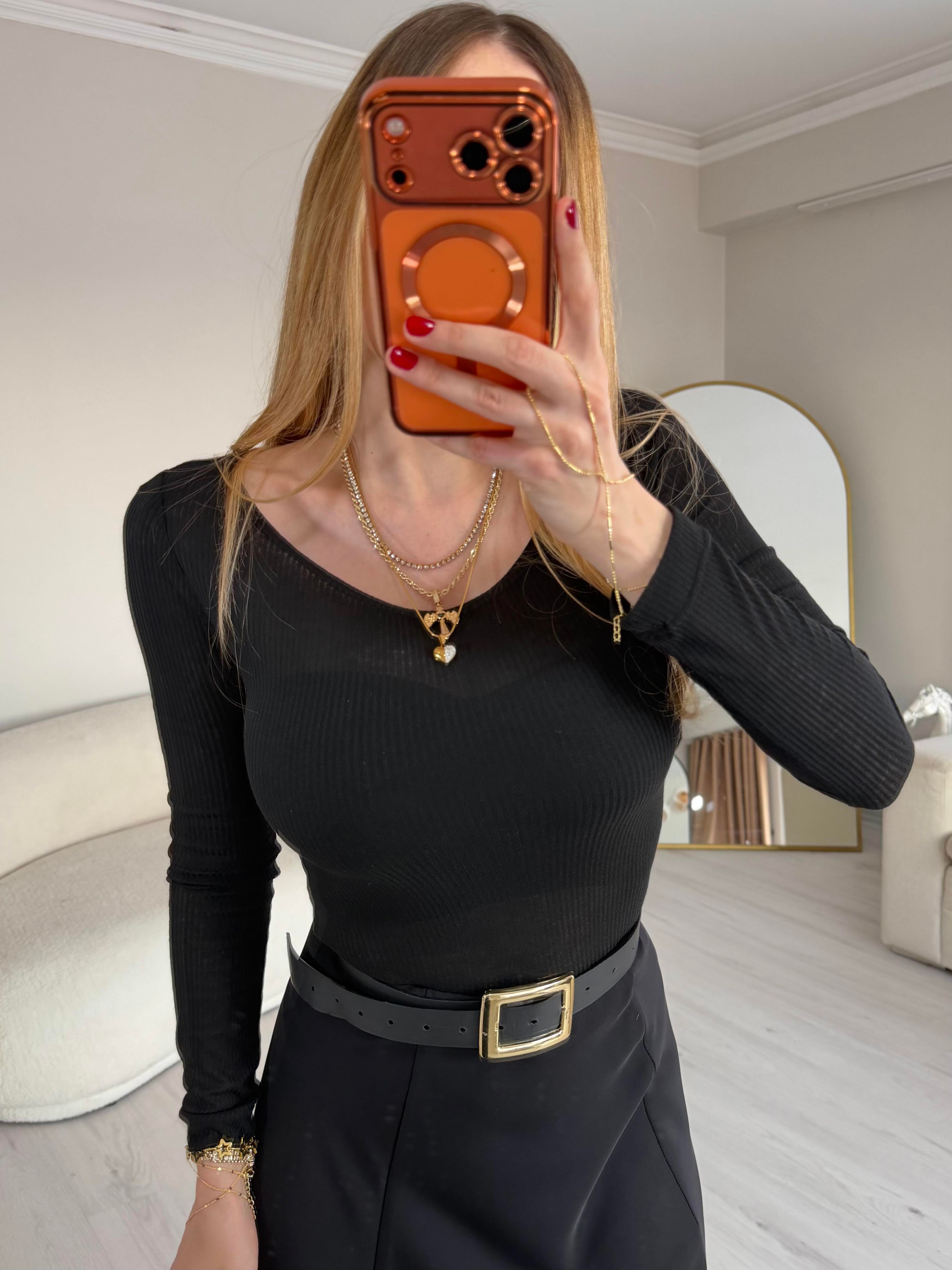 Modern Siluet Transparan Body(Crop Dahil Değildir)