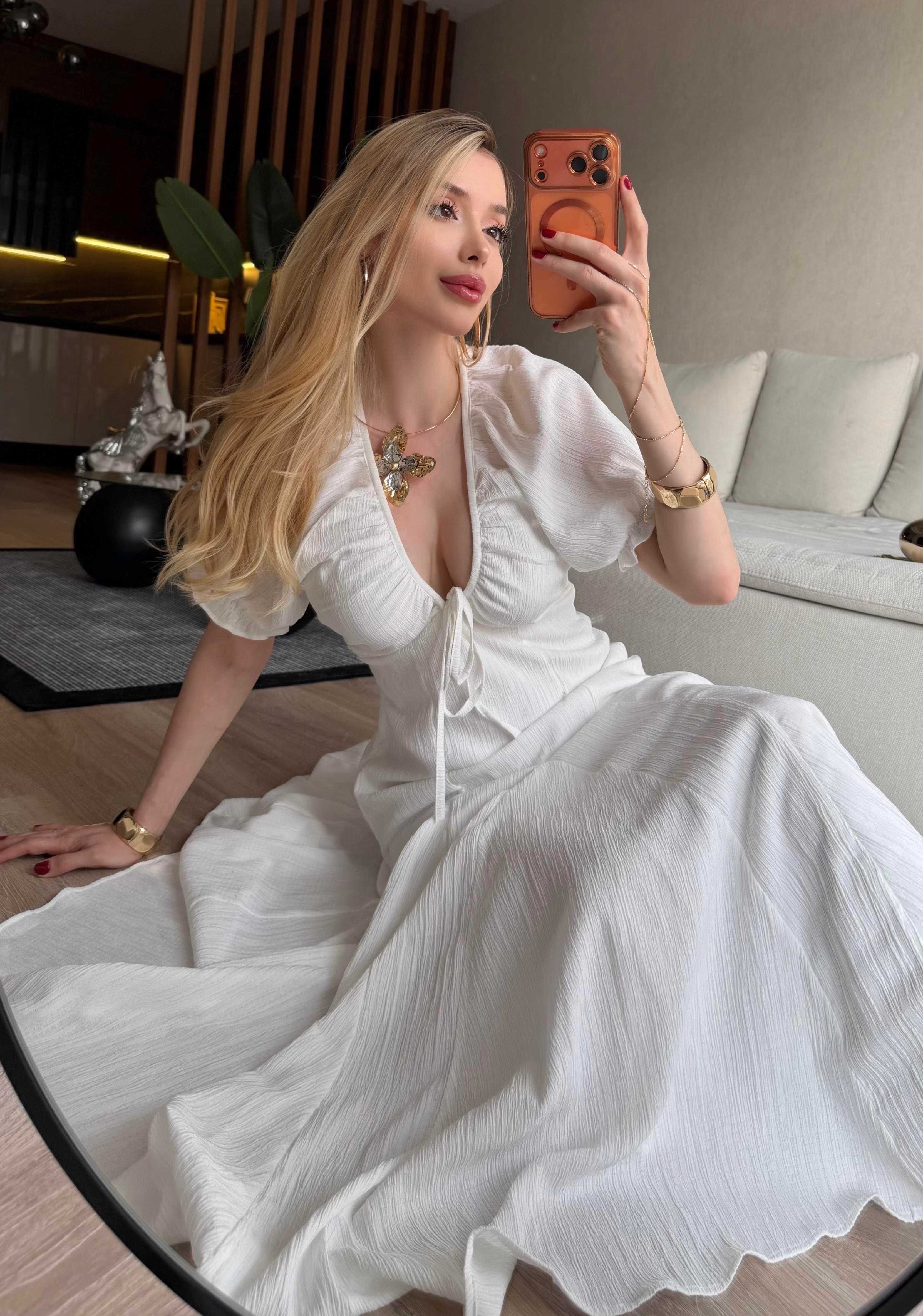 Pure Romance Akışkan Maxi Elbise