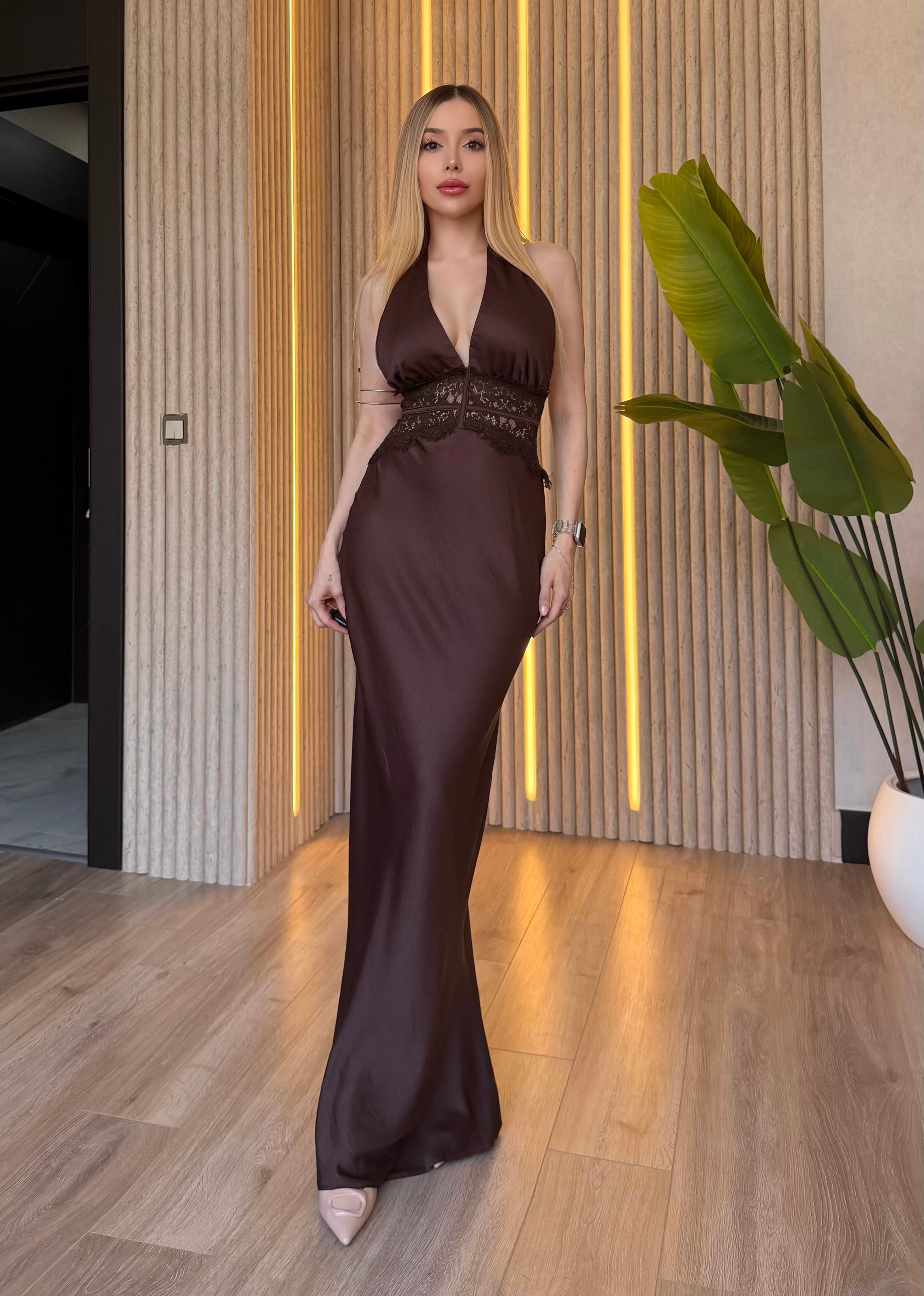 Scarlett Dantel Detaylı Maxi Elbise Kahve