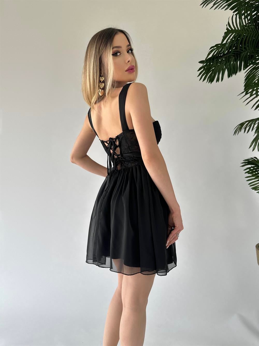 Şifon Kumaş Dantelli Kendinden Göğüs Pedli Sırt Detaylı Agate Elbise