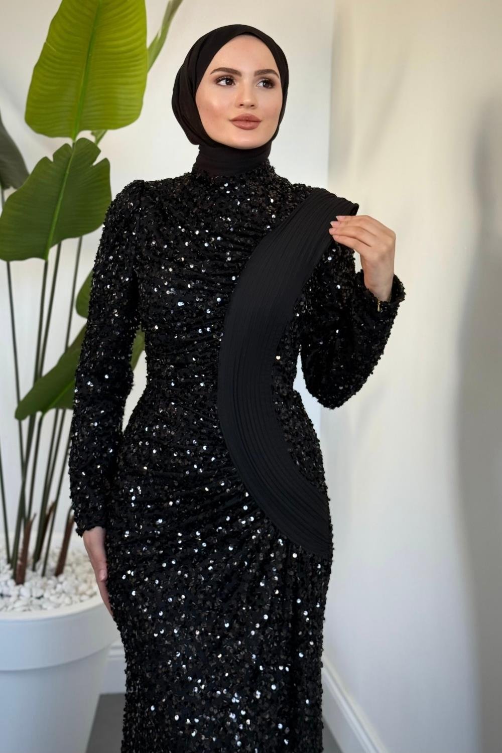  Felina Önden Drape Balık Abiye Siyah