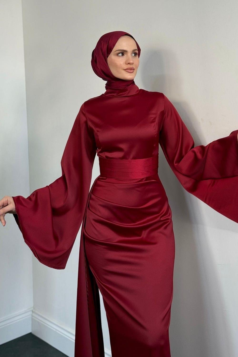 Arabella Pelerinli Saten Balık Abiye Bordo
