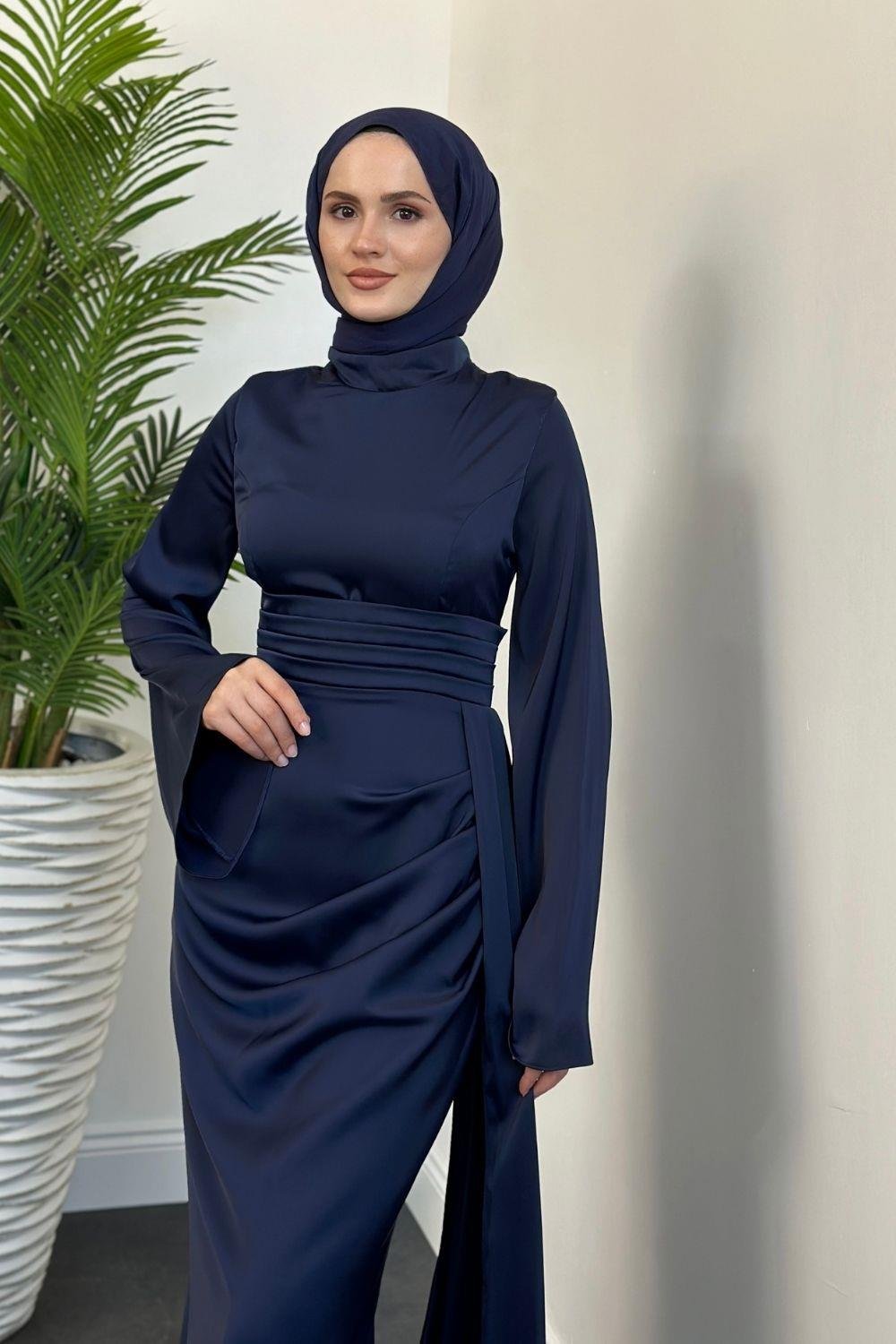 Arabella Pelerinli Saten Balık Abiye Lacivert