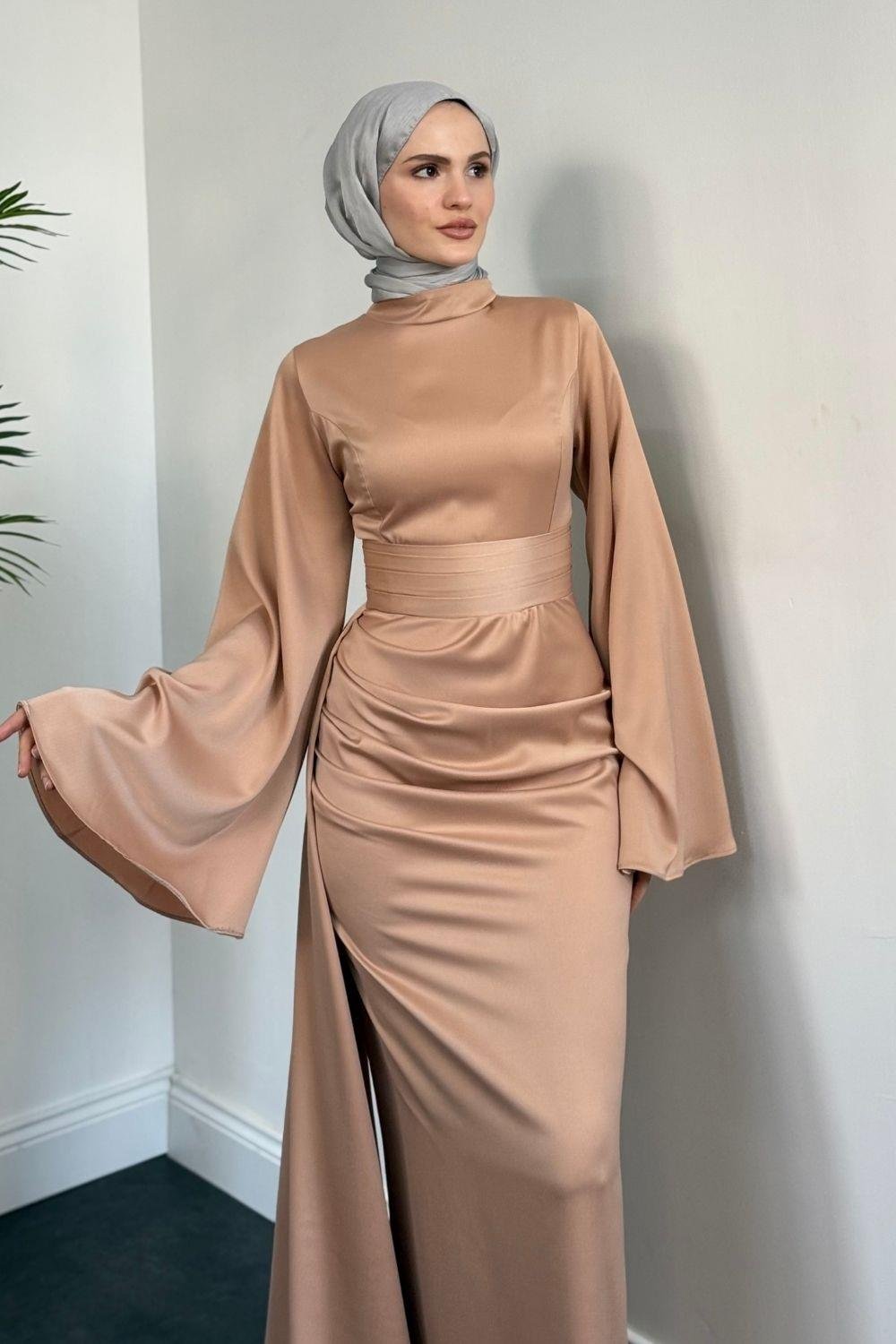 Arabella Pelerinli Saten Balık Abiye Yavru Ağzı
