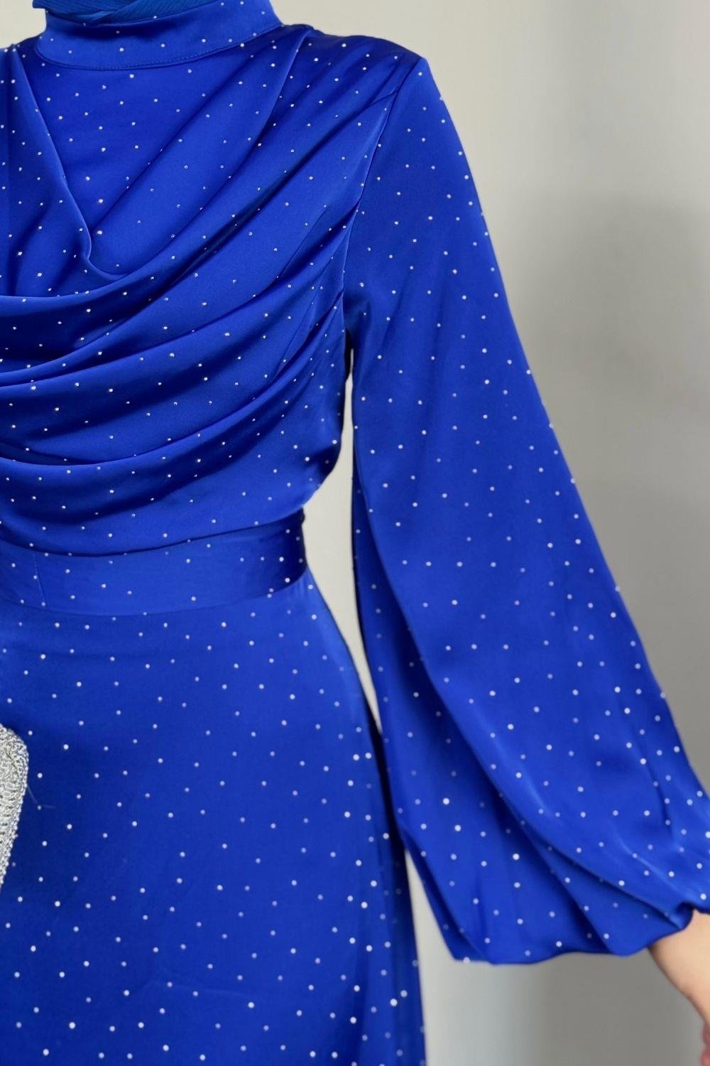 Areka Taşlı Kuyruklu Degaje Yaka Abiye Sax