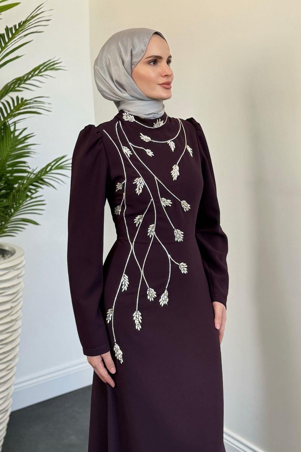 Arinya Yandan Taşlı Kuyruklu Abiye Mürdüm