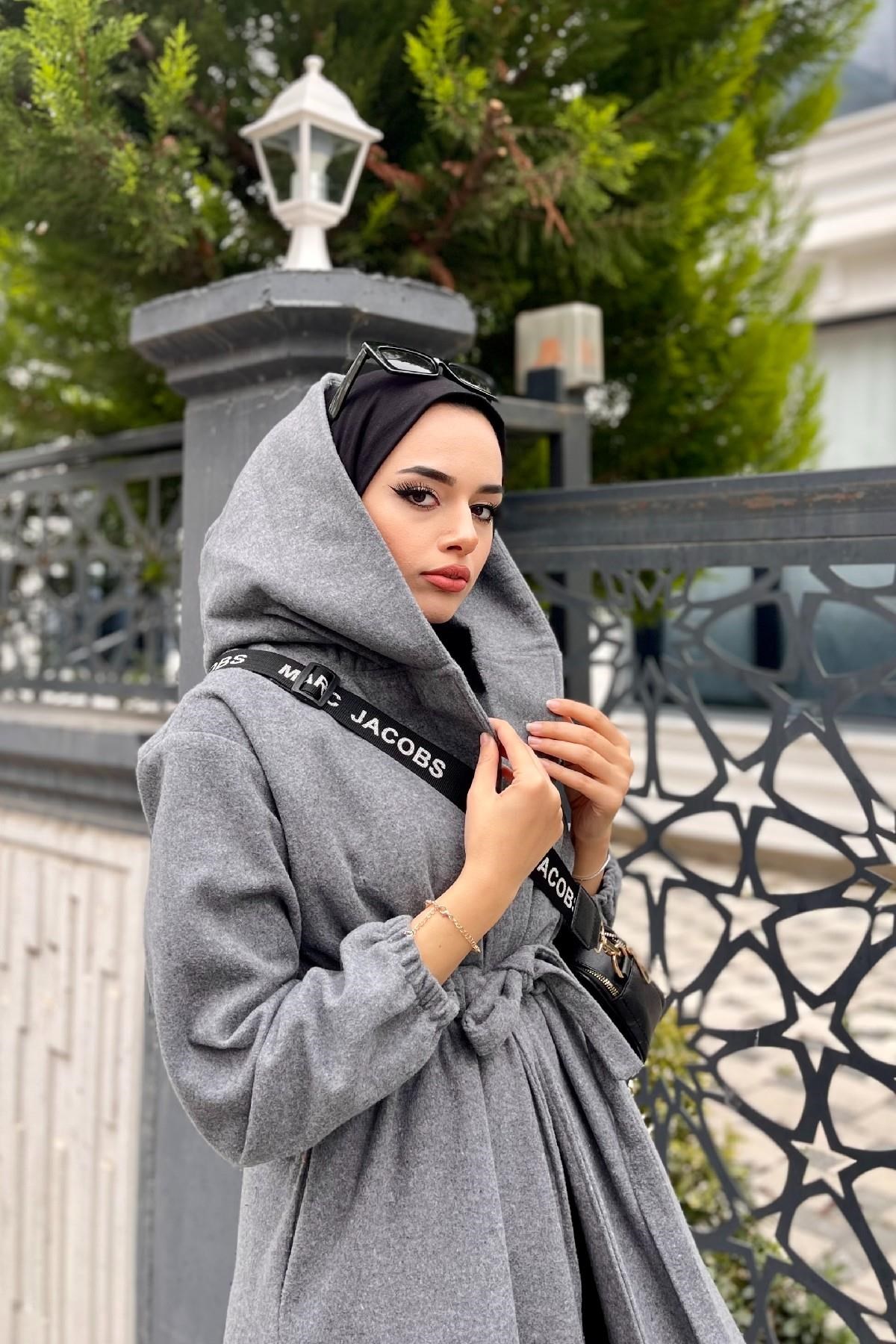 Beli Büzgülü Bağlamalı Kap Gri